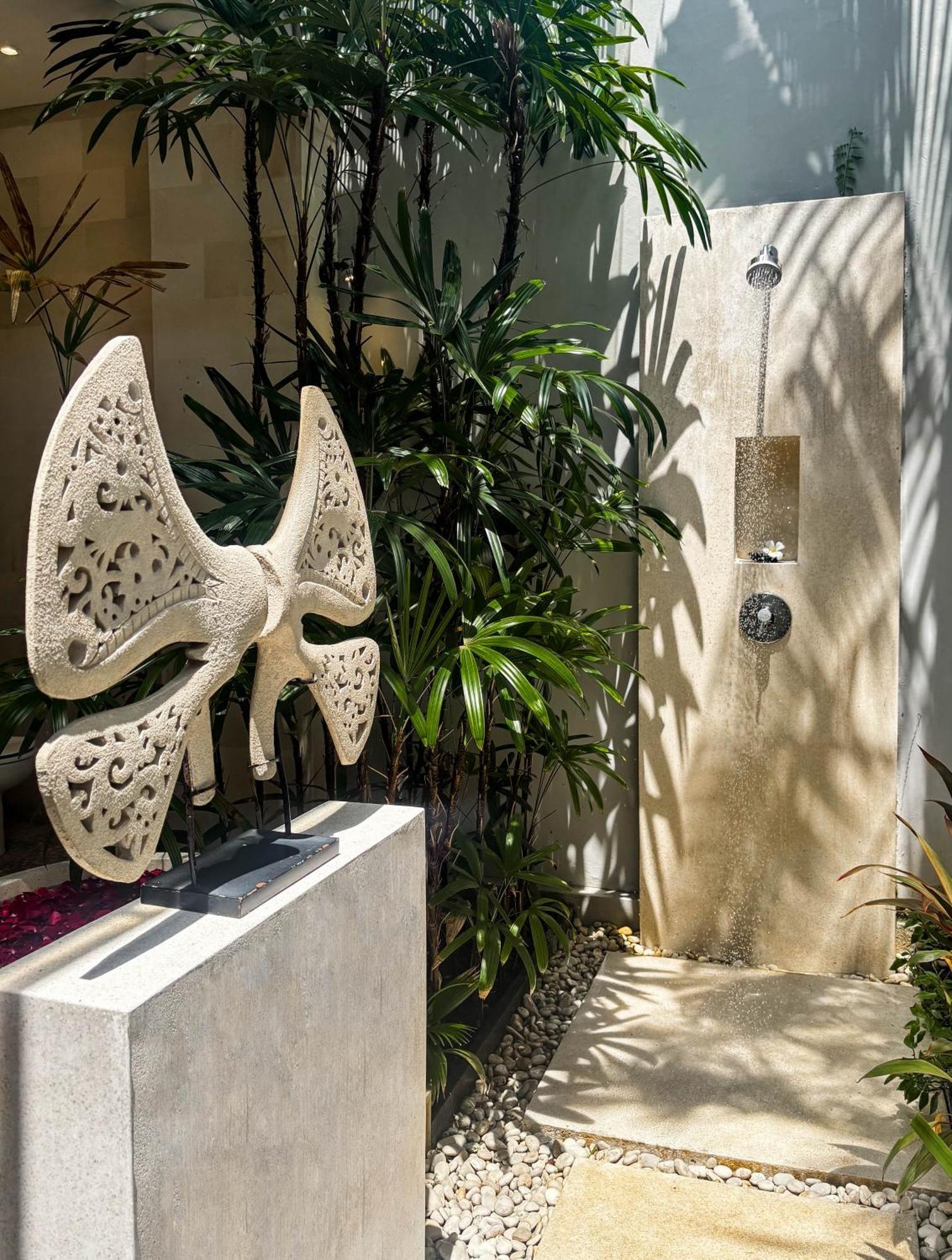 Nyaman Villas Seminyak  Bagian luar foto